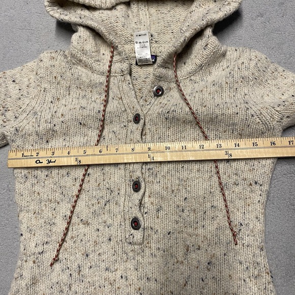 Patagonia Cream Hooded Sweater - Picture 5 of 8